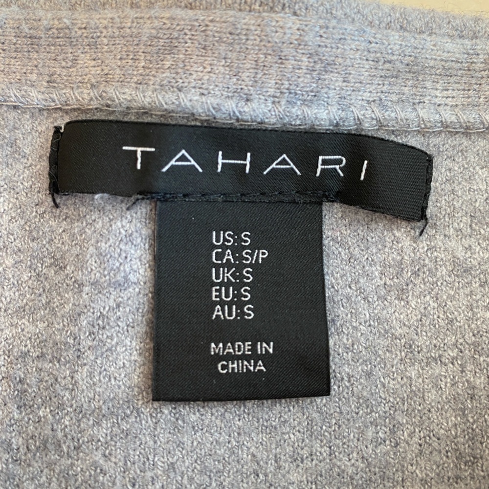 Tahari Stripe Sweater 3/4 Sleeve Women’s Size Small Gray & White Preppy - Picture 4 of 7